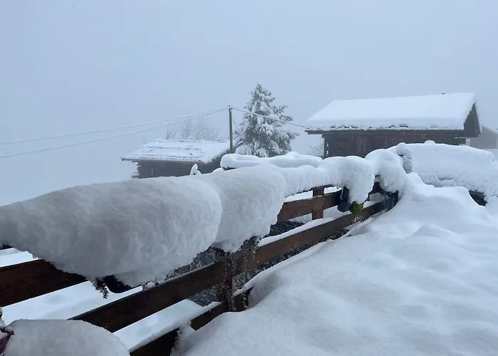 Le Coin Barlouka Апартаменты